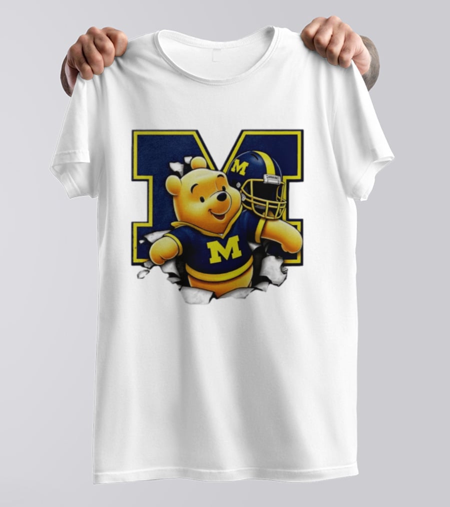 Winnie The Pooh Michigan Wolverines Football M Helmet T-Shirt