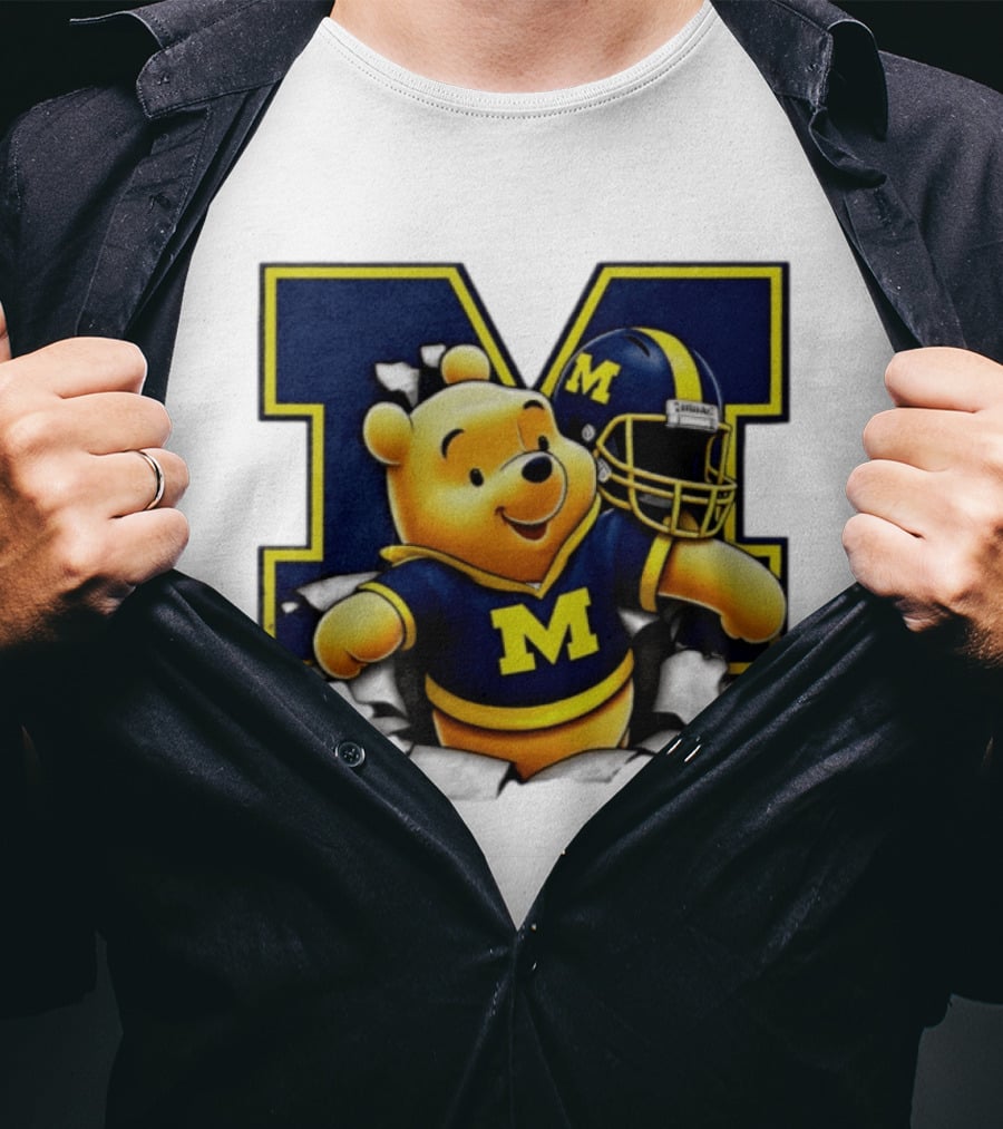 Winnie The Pooh Michigan Wolverines Football M Helmet T-Shirt