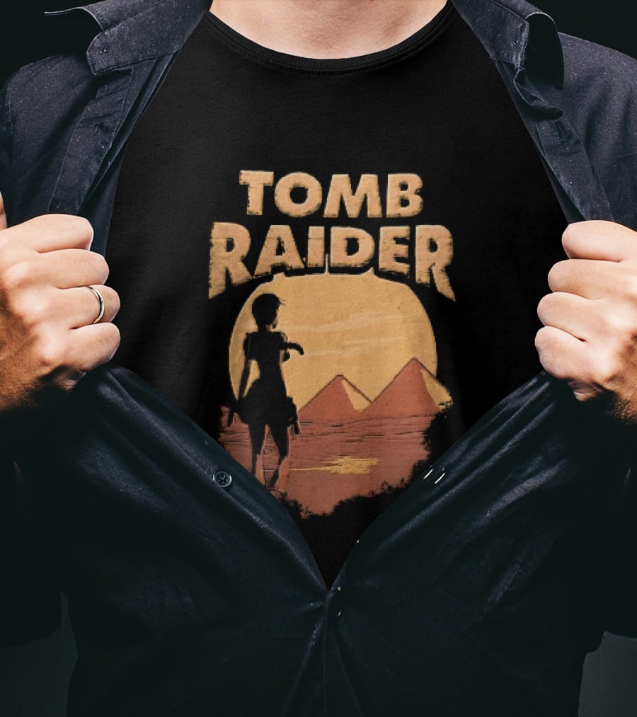 Tomb Raider Lara Croft Pyramids Desert Sunset Scene T-Shirt