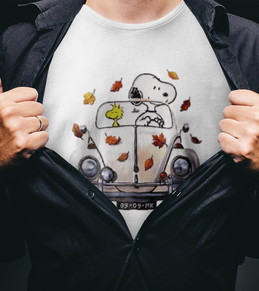 Peanuts Snoopy Woodstock Driving Car Autumn Leaves Watercolor Cartoon 09 Mk T-Shirt