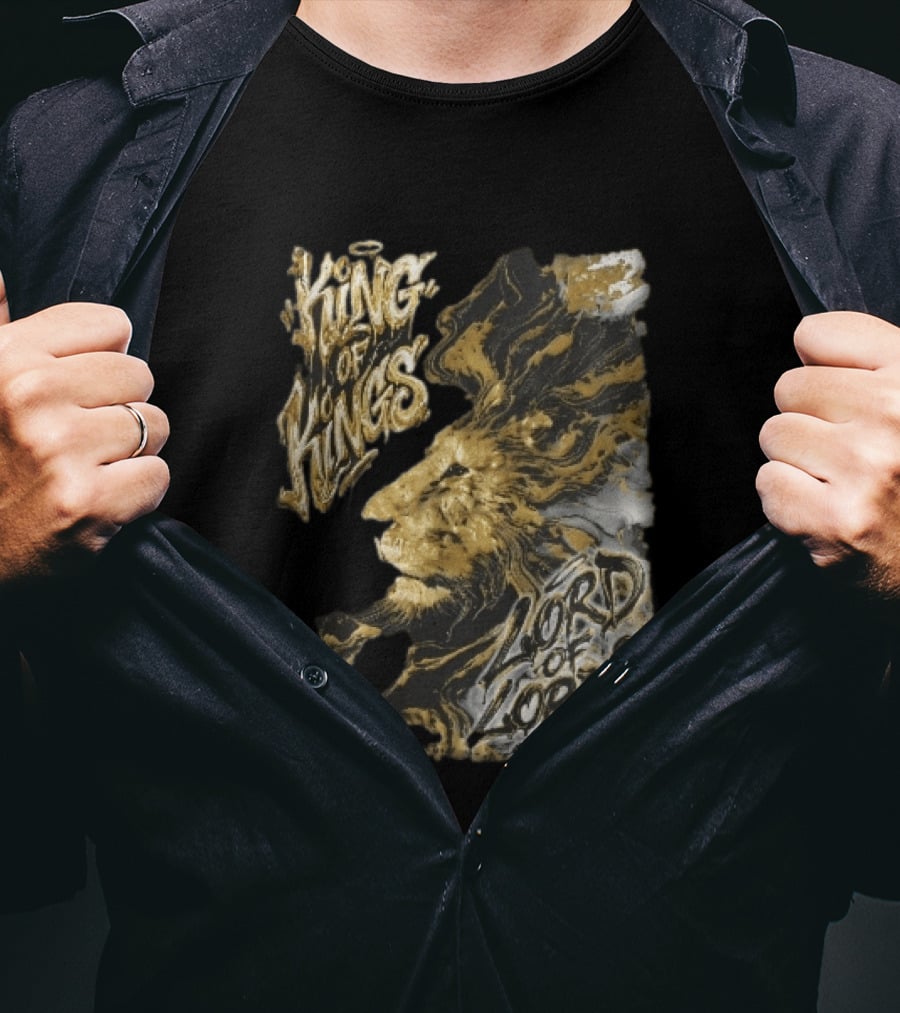 King Of Kings Lord Of Lords Golden Lion Swirling Mane T-Shirt