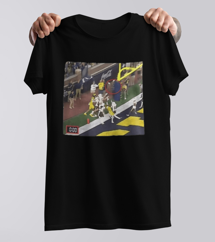 Michigan Wolverines NCAA Football Endzone Goalpost Red Circles 0:00 Photo T-Shirt