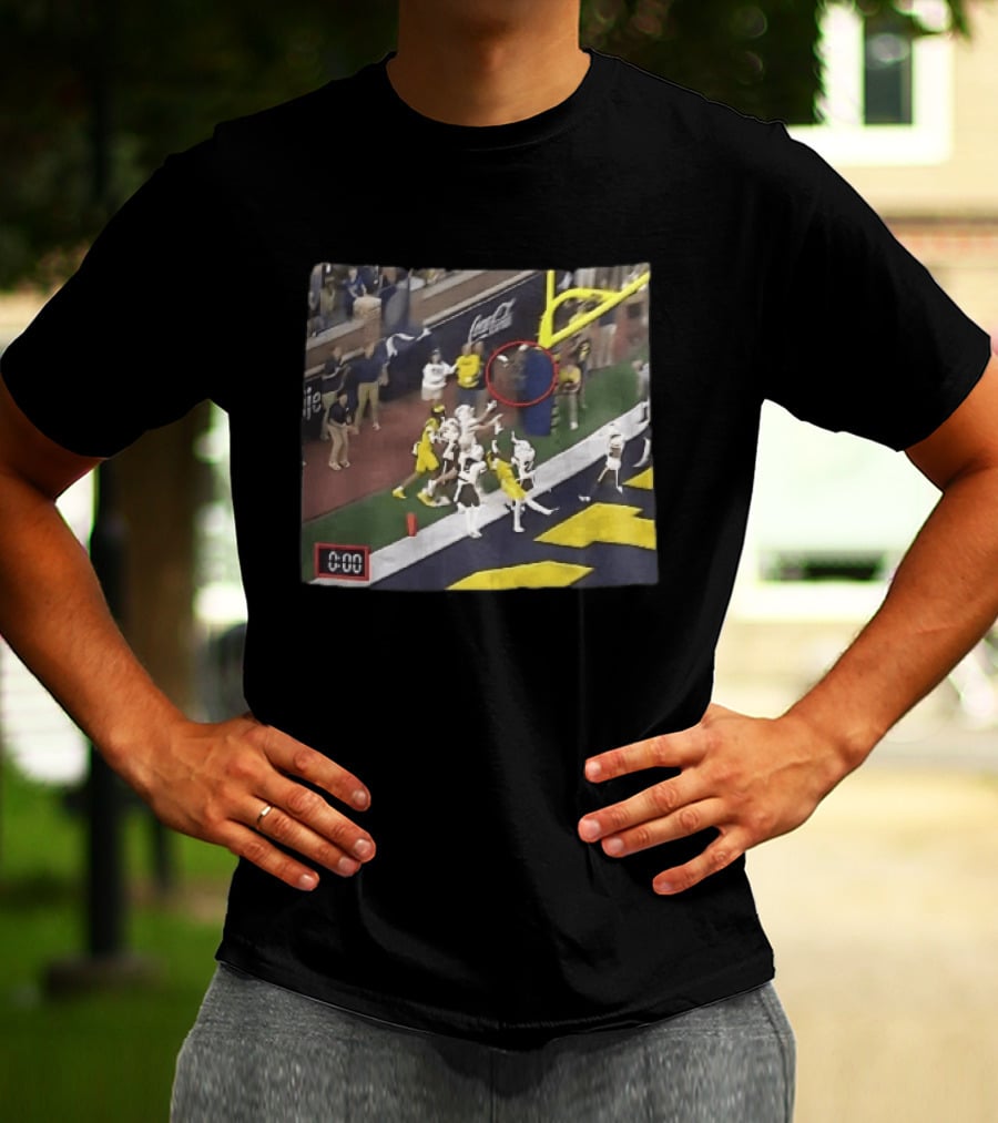 Michigan Wolverines NCAA Football Endzone Goalpost Red Circles 0:00 Photo T-Shirt