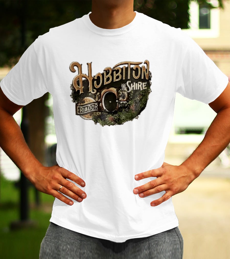 Hobbiton The Shire Eriador Green Hobbit Hole Door T-Shirt