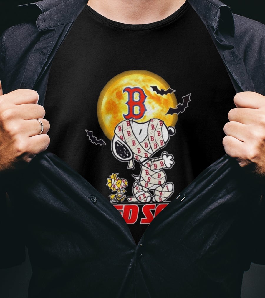 Boston Red Sox Halloween Snoopy Woodstock Mummy Cosplay Moon Bats T-Shirt