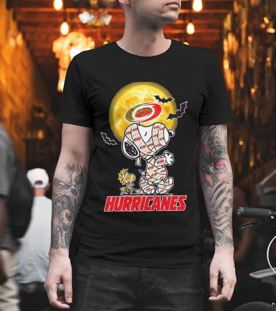 Carolina Hurricanes Snoopy Woodstock Mummy Halloween Moon Bats T-Shirt