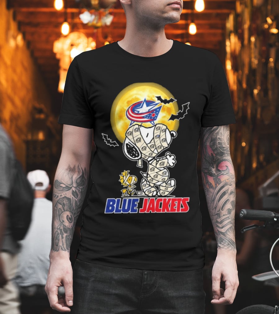 Columbus Blue Jackets Snoopy Woodstock Mummy Halloween Moon T-Shirt