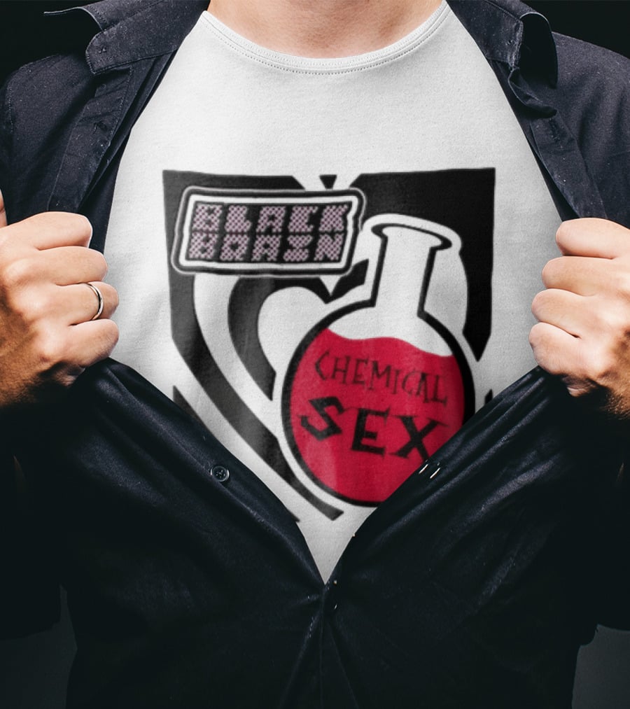 Black Brain Chemical Sex Halftone Heart Flask T-Shirt
