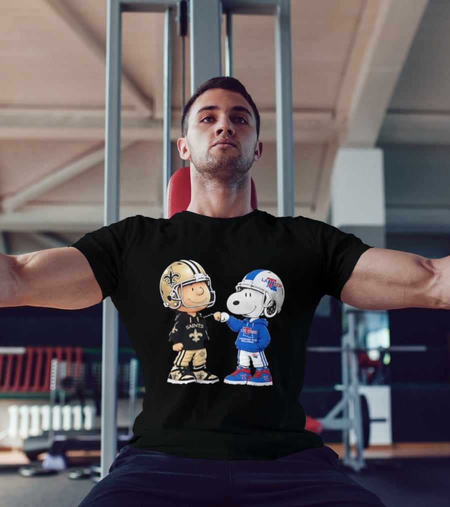 Charlie Brown Saints And Snoopy Louisiana Tech Bulldogs Team Helmet Fist Bump T-Shirt