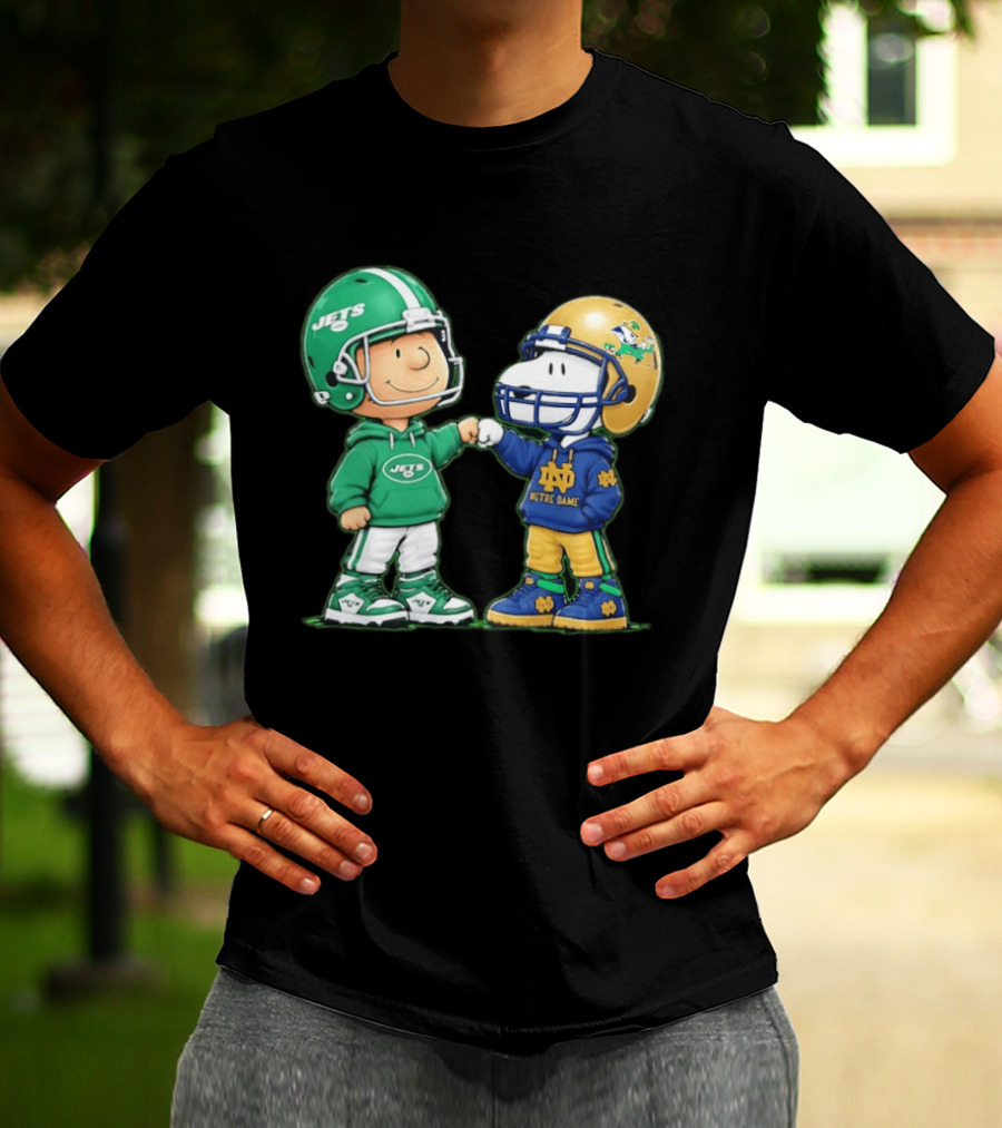 Charlie Brown Jets Snoopy Notre Dame Fist Bump T-Shirt