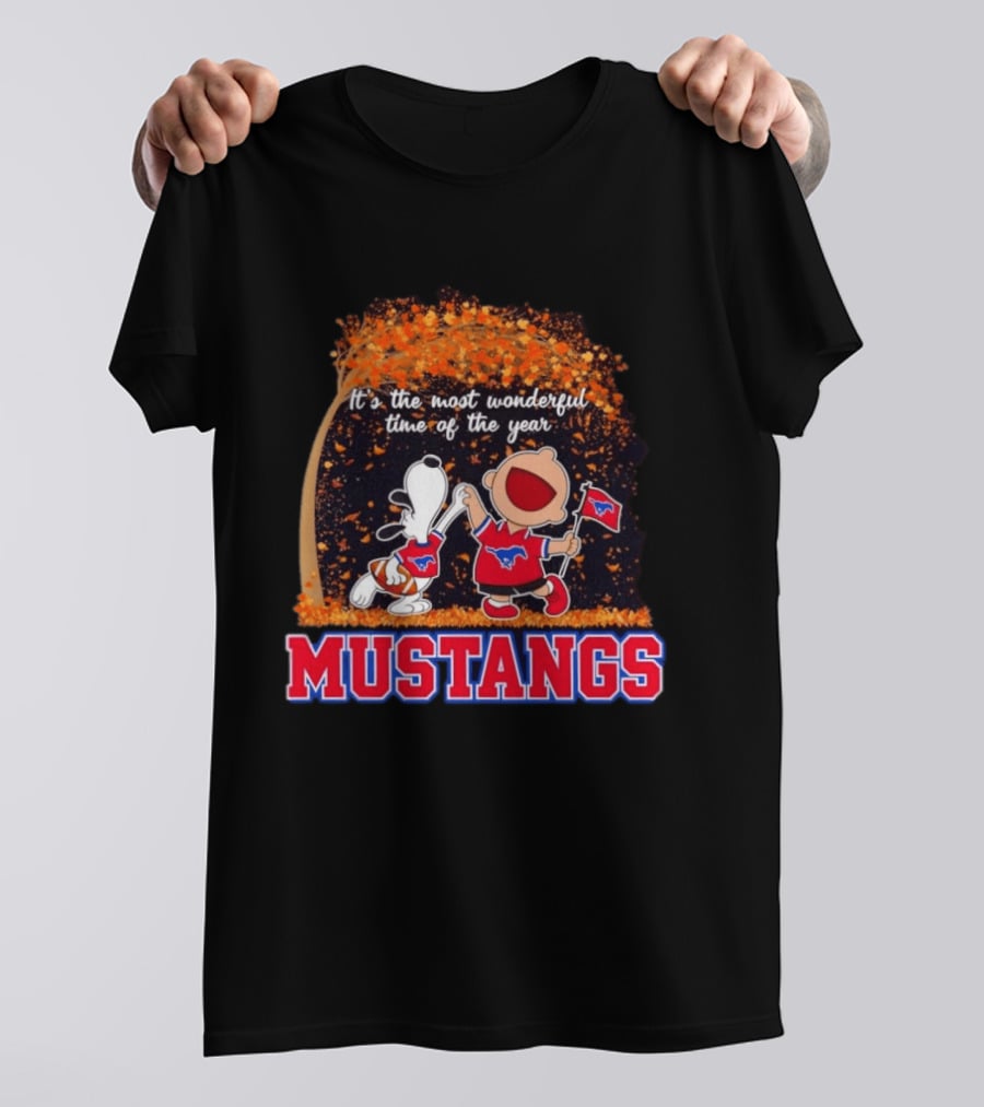 Snoopy And Charlie Brown Dancing SMU Mustangs It's The Most Wonderful Time Of The Year T-Shirt