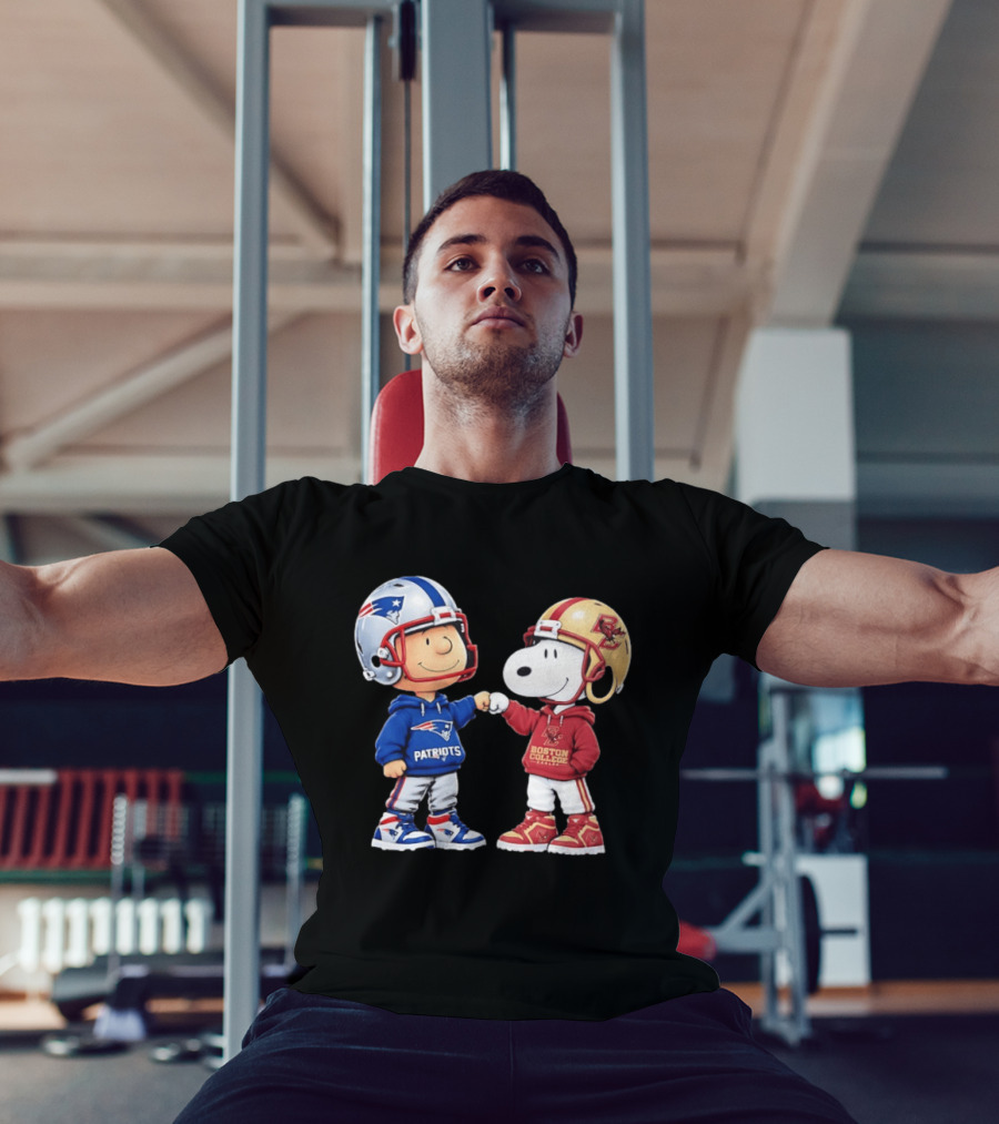 Snoopy Charlie Brown Patriots Boston College Eagles Fist Bump T-Shirt