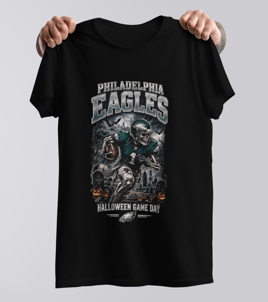 Philadelphia Eagles Halloween Game Day Fly Eagles Fly Never Fear The Night T-Shirt
