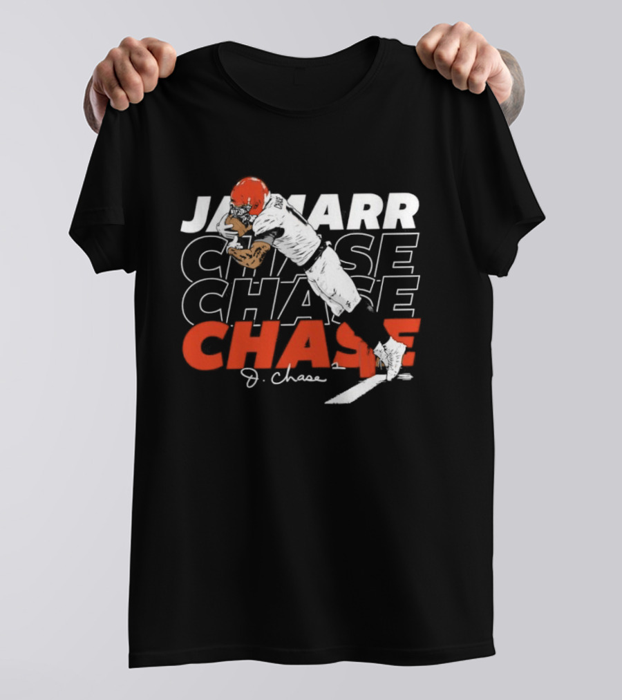 Ja'Marr Chase Cincinnati Bengals Toe Tap Catch Football J. Chase T-Shirt