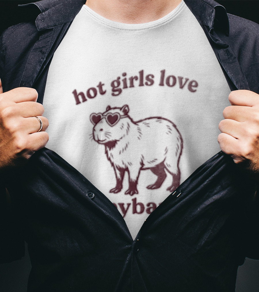 Hot Girls Love Capybaras Capybara Wearing Heart Sunglasses T-Shirt
