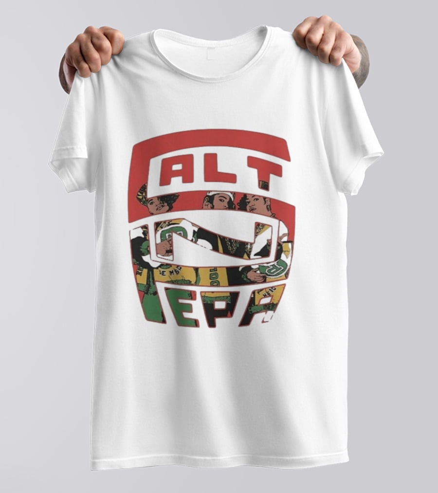 Salt N Pepa Group Members In Bold Outfits T-Shirt