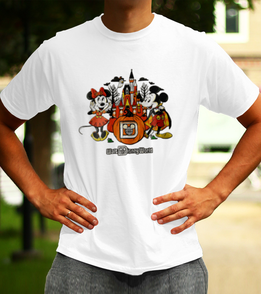 Walt Disney World Halloween Minnie Mouse Mickey Castle Pumpkin T-Shirt