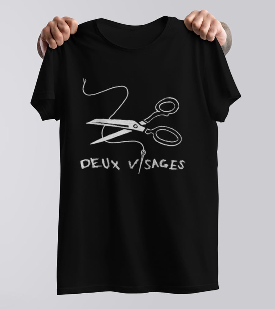 Deux Visages Scissors Vintage Sketch T-Shirt