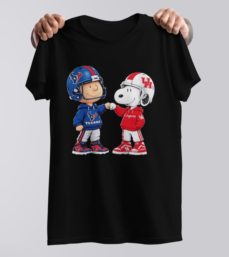 Peanuts Snoopy And Charlie Brown Houston Texans Vs Houston Cougars Fan Gear T-Shirt