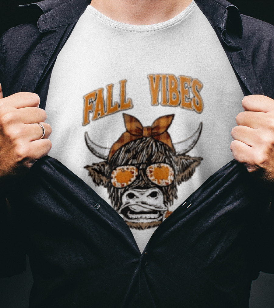 Fall Vibes Highland Cow Plaid Bow Sunglasses Pumpkins T-Shirt