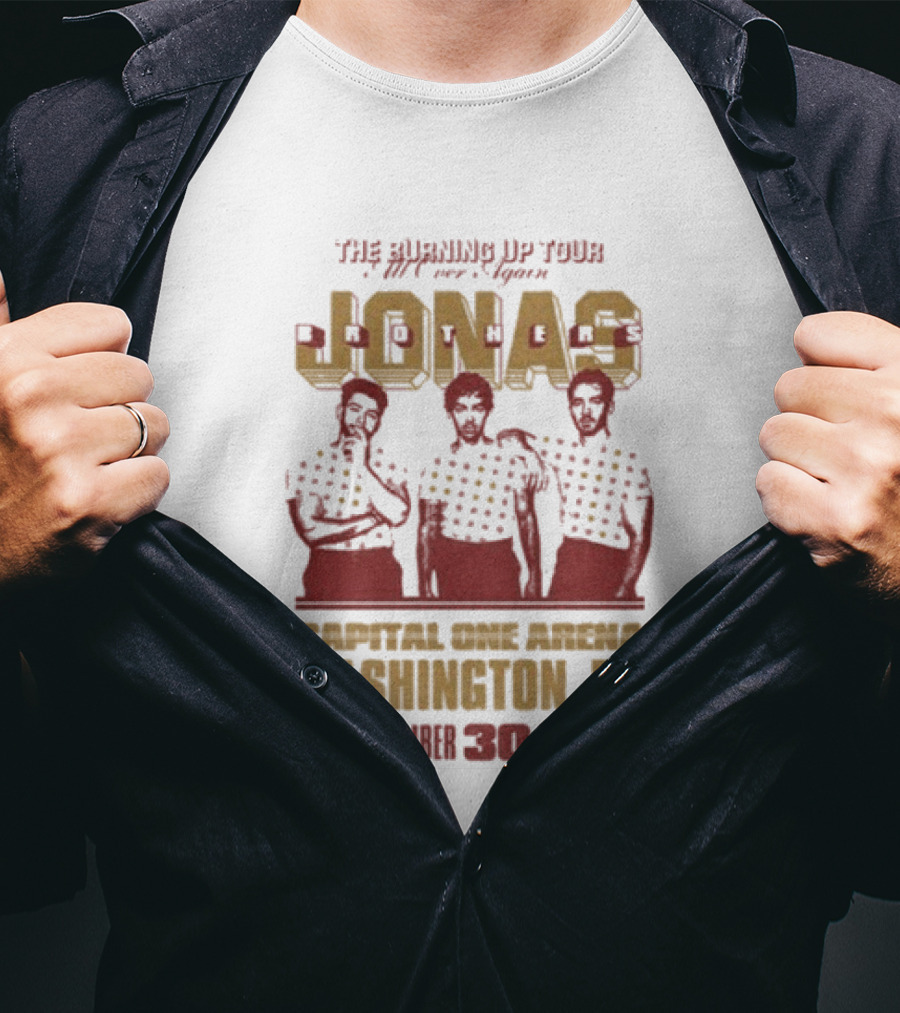 Jonas Brothers Live Tour Capital One Arena Washington DC April 30 T-Shirt