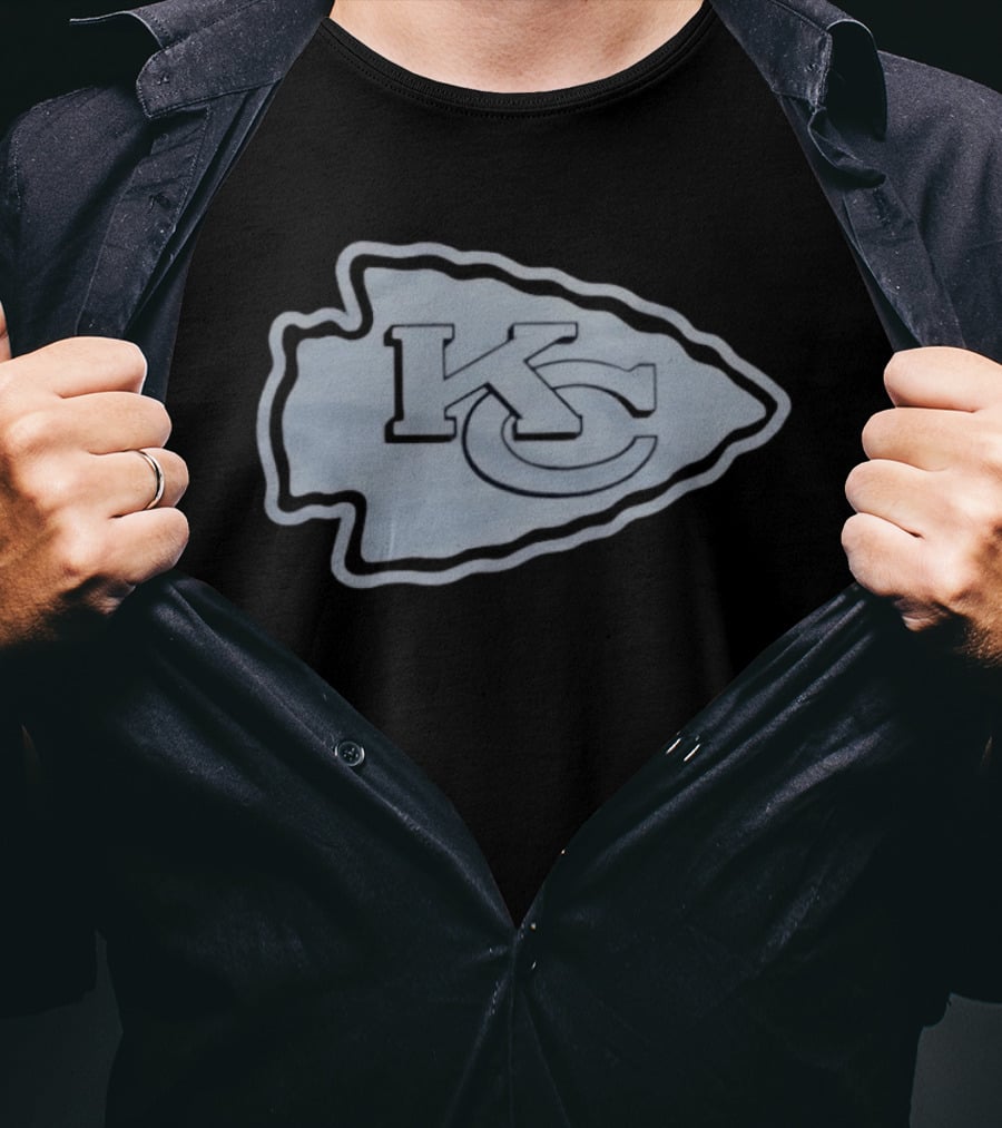 Kansas City Chiefs KC Arrowhead Blackout Vintage '72 Football T-Shirt