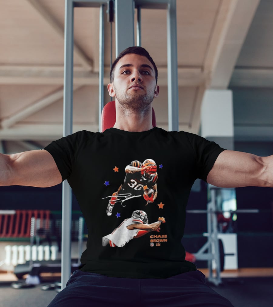 Cincinnati Bengals Chase Brown 30 Running Football Player With Stars T-Shirt