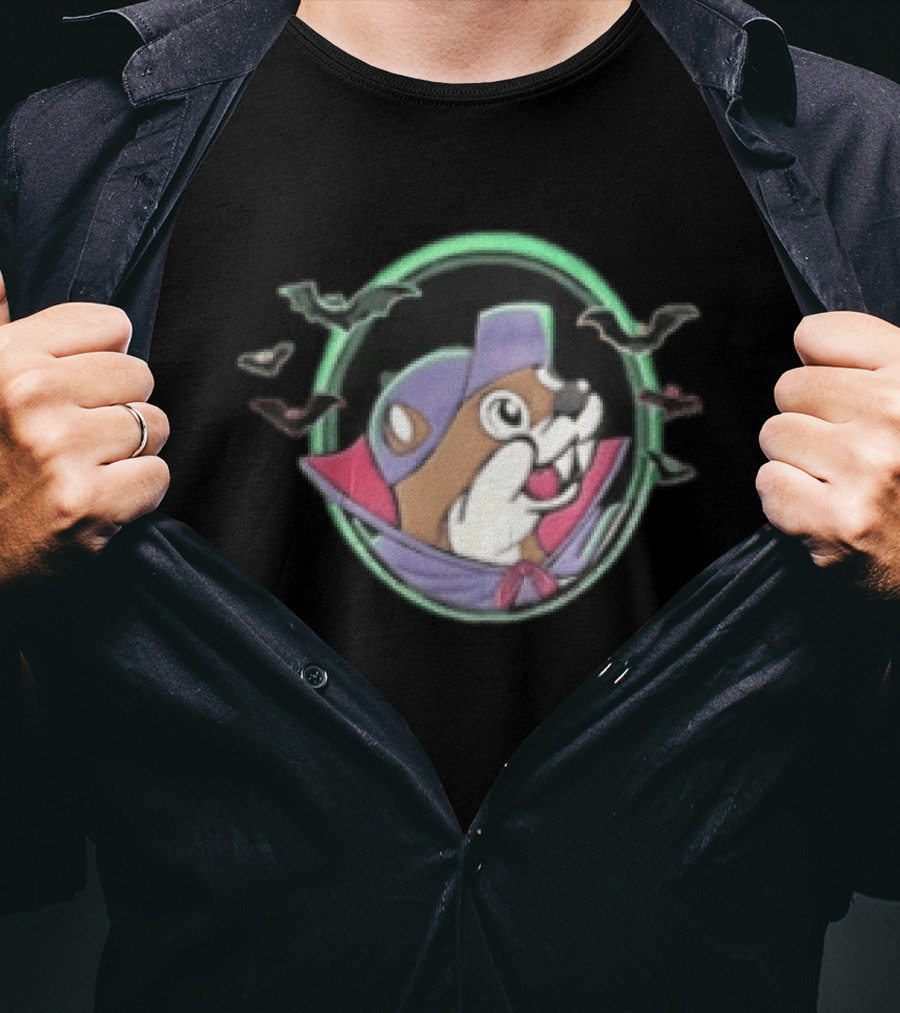 Buc Ee's Beaver Vampire Cape Bats Spooky Halloween T-Shirt