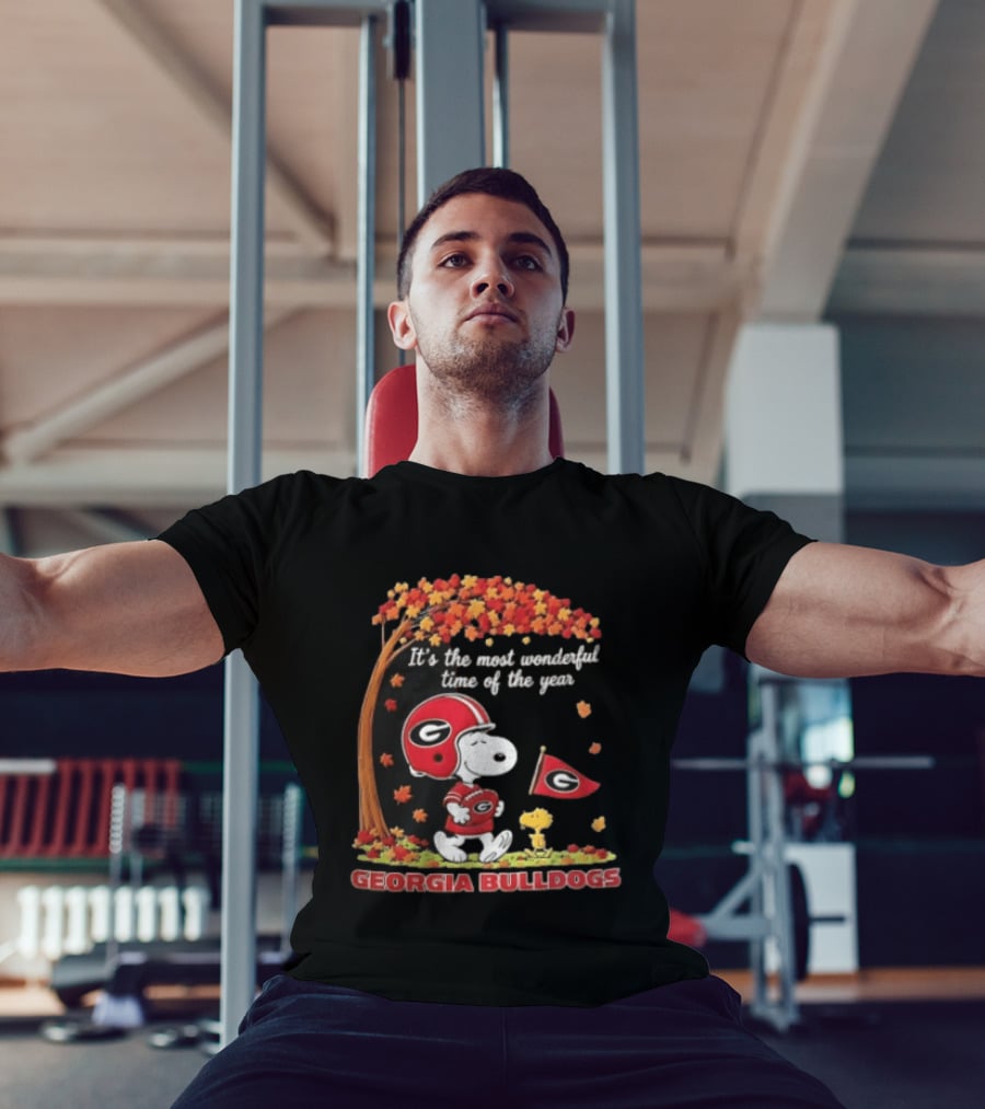 Georgia Bulldogs Snoopy It's The Most Wonderful Time Of The Year Autumn Peanuts Football Fans T-Shirt