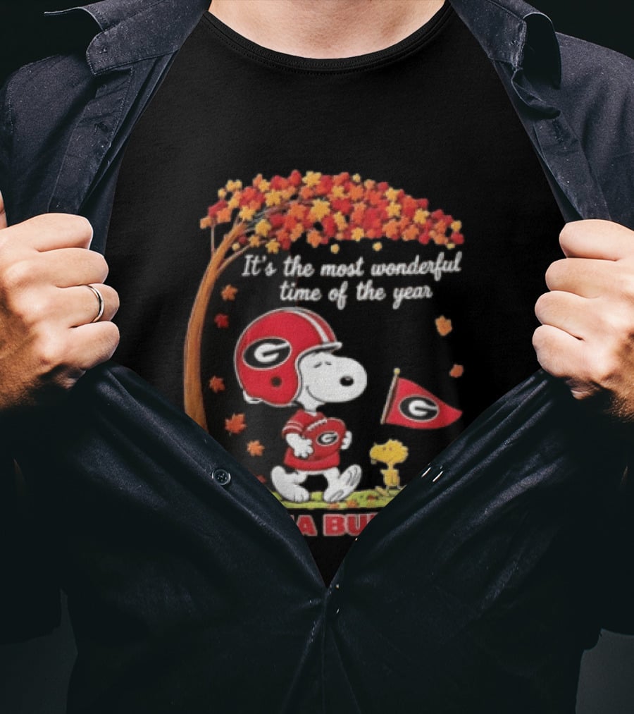 Georgia Bulldogs Snoopy It's The Most Wonderful Time Of The Year Autumn Peanuts Football Fans T-Shirt