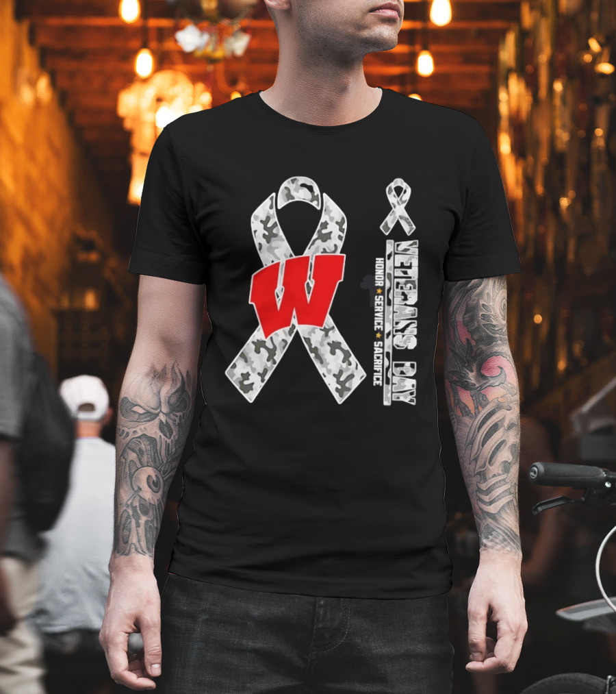 Wisconsin Badgers 2026 Veterans Day Camouflage Ribbon Honor Service Sacrifice T-Shirt