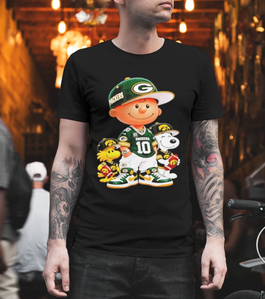 Charlie Brown Snoopy Woodstock Green Bay Packers 10 Jersey Football Fan T-Shirt