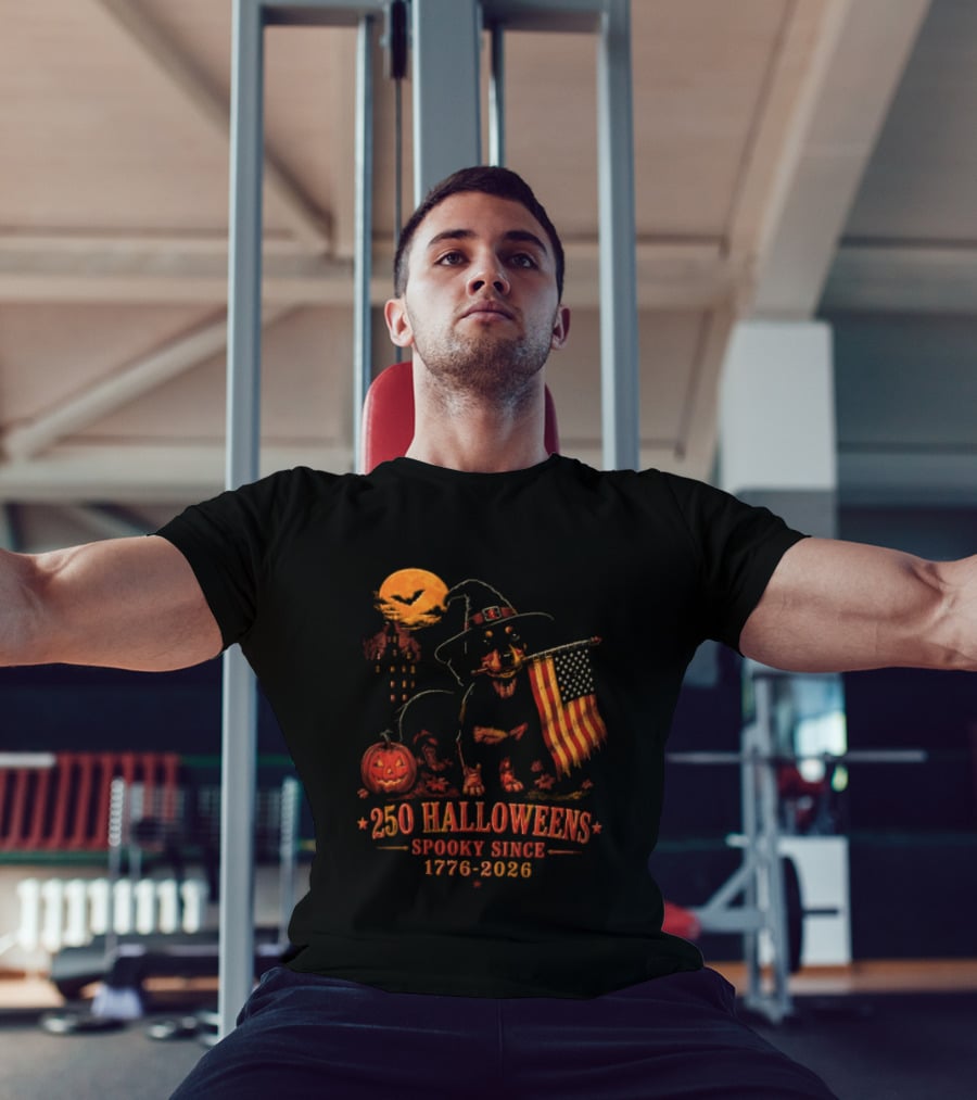 250 Halloweens Spooky Since 1776 2026 Dachshund Dog Lover T-Shirt