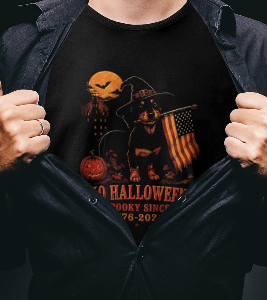 250 Halloweens Spooky Since 1776 2026 Dachshund Dog Lover T-Shirt