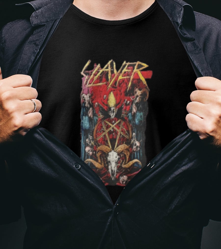Slayer Pentagram Skull Satanic Red Cloak Goat Horns T-Shirt