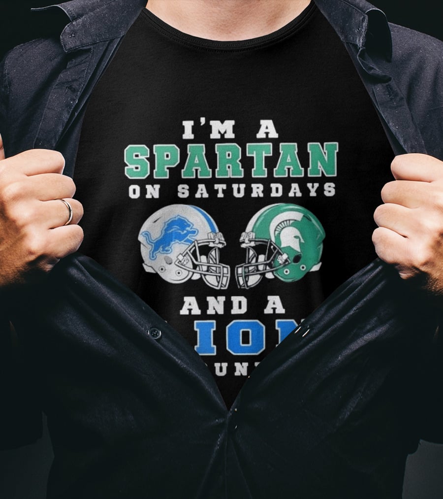 I'm A Spartan On Saturdays And A Lion On Sundays Football Team Helmets T-Shirt