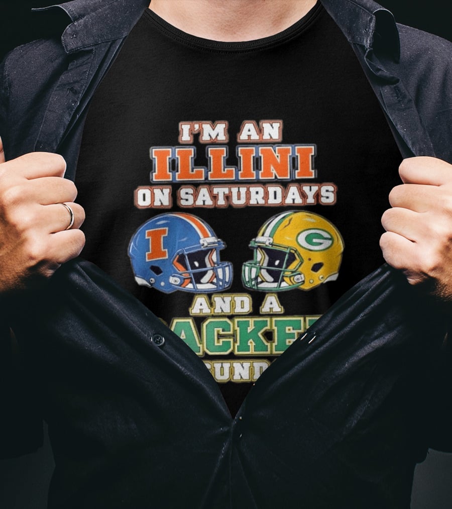 I'm An Illini On Saturdays And A Packers Fan On Sundays Football Helmets T-Shirt
