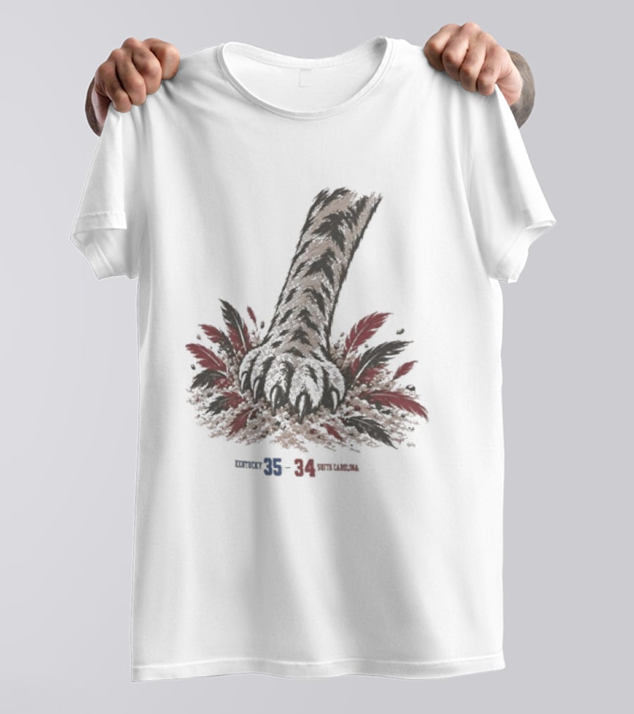 Kentucky Wildcats 35 34 South Carolina Gamecocks Claw And Feathers T-Shirt
