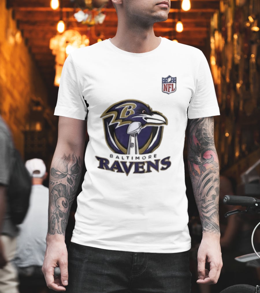 Baltimore Ravens Lamar Jackson 8 NFL Logo Ravens Football T-Shirt