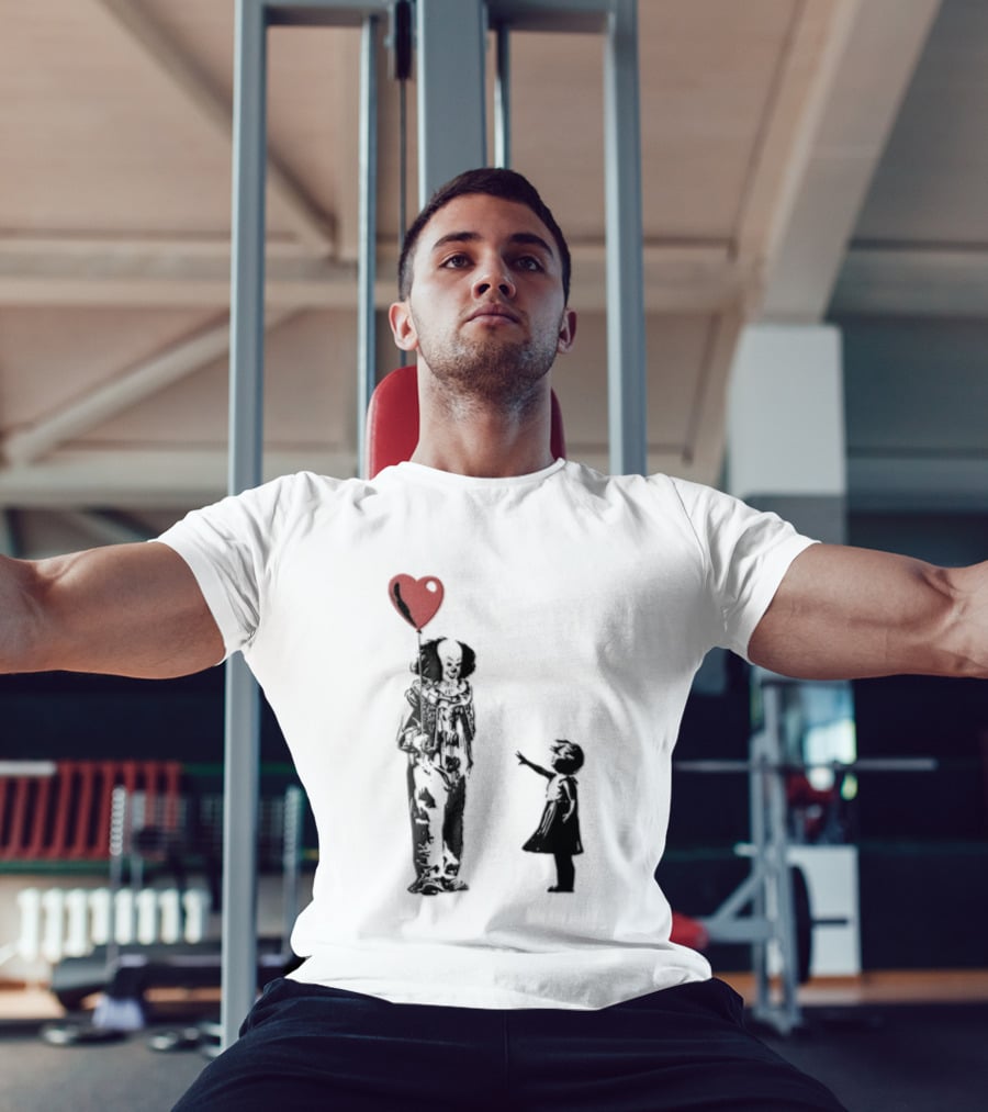 Pennywise Clown And Child With Red Heart Balloon T-Shirt