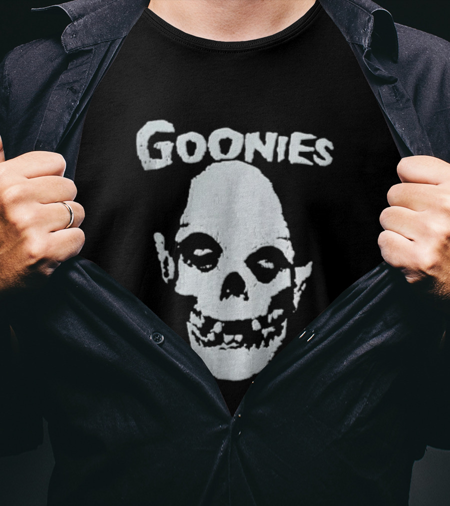 GOONIES Skull T-Shirt