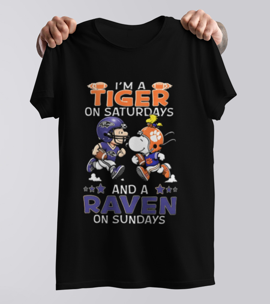I'm A Tiger On Saturdays And A Raven On Sundays Charlie Brown Snoopy Football Helmets T-Shirt