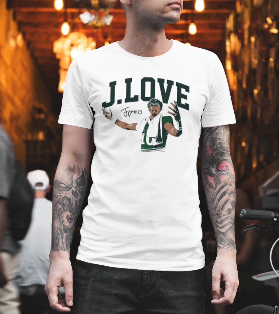 J Love Jordan Love Green Bay Packers Signature Pose T-Shirt