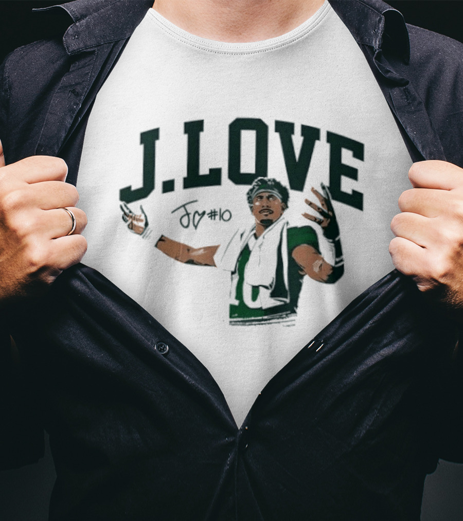 J Love Jordan Love Green Bay Packers Signature Pose T-Shirt