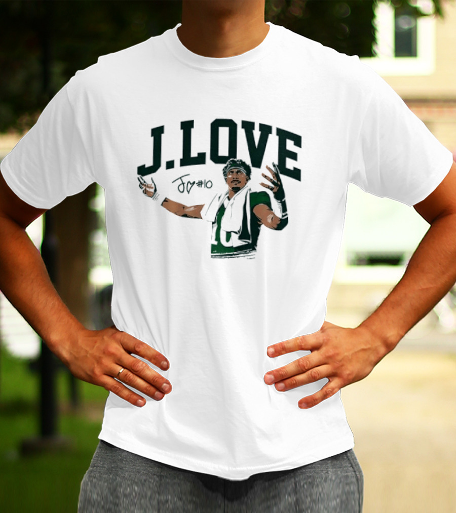 J Love Jordan Love Green Bay Packers Signature Pose T-Shirt