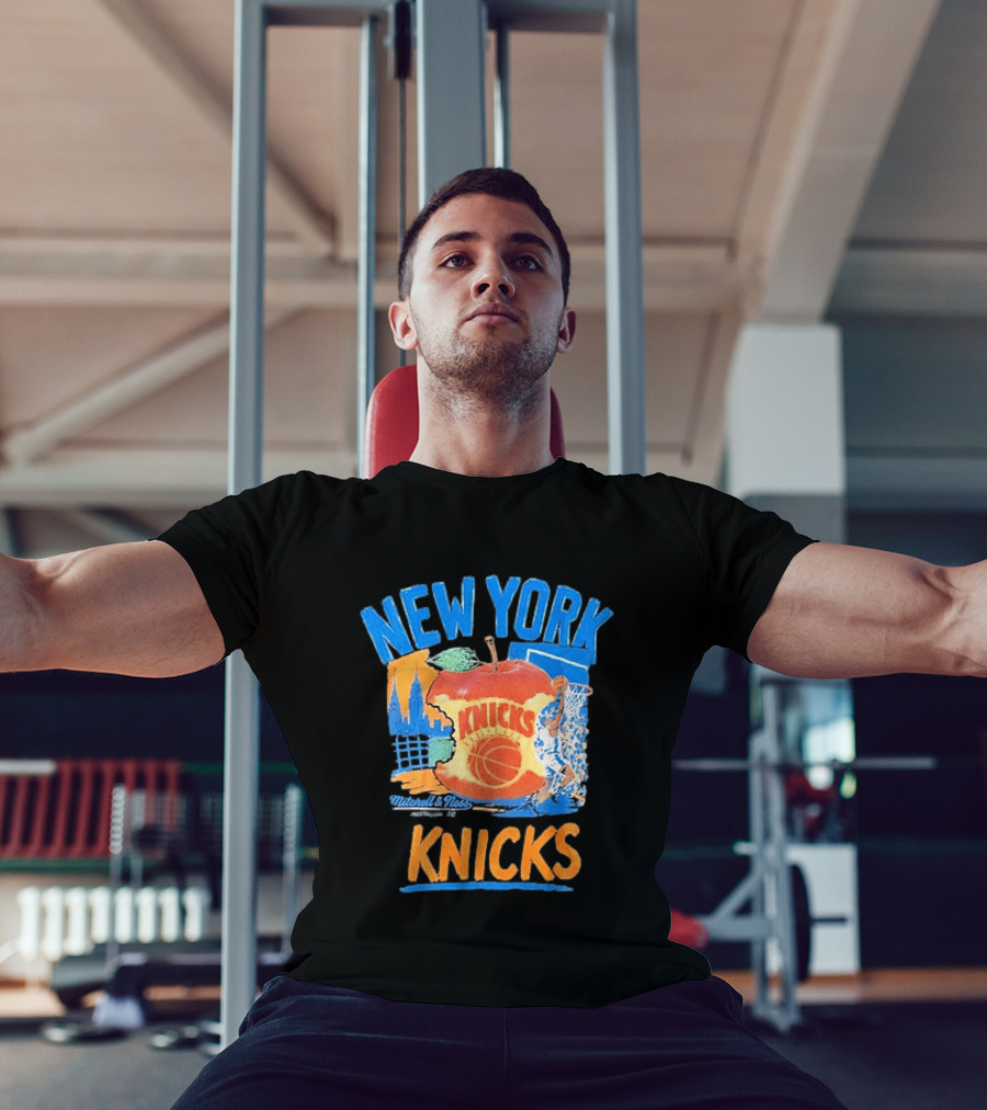 Mitchell & Ness New York Knicks Basketball Big Apple City Skyline T-Shirt