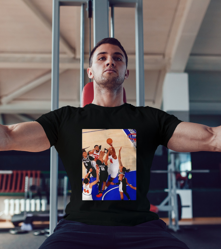 The Putback With OG Knicks Dunking Against Spurs T-Shirt