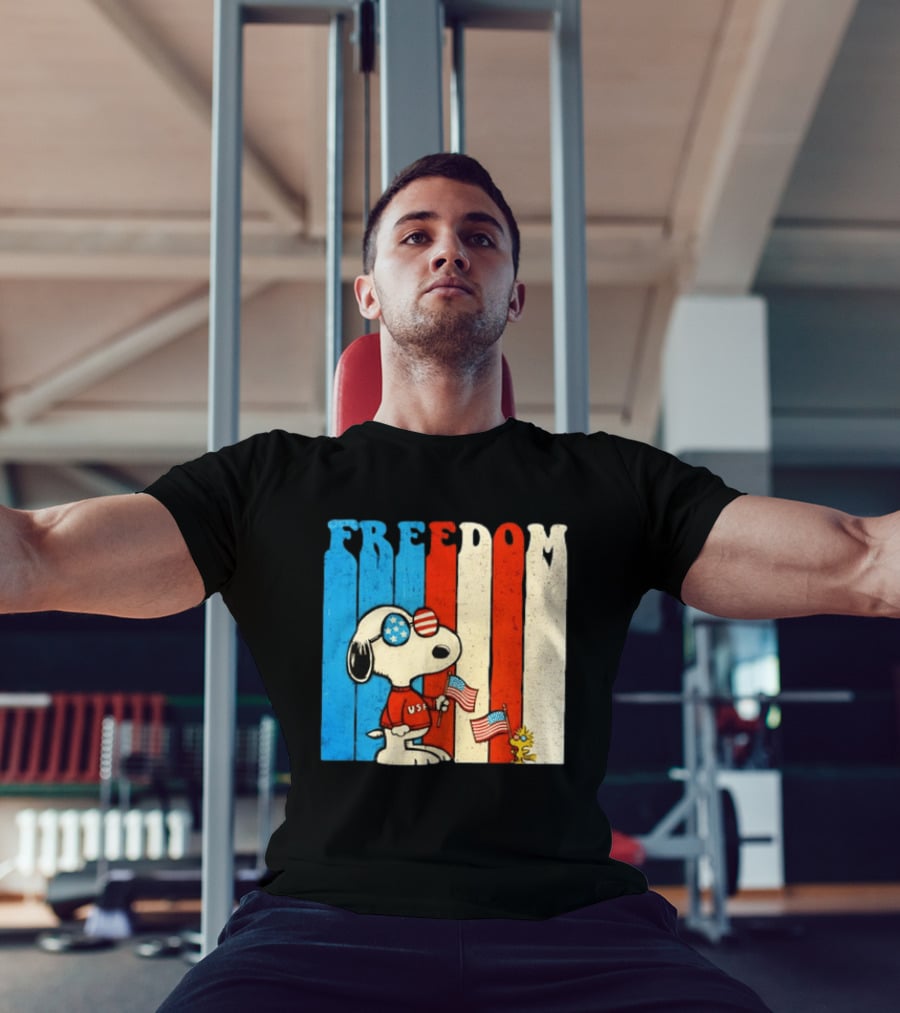 Freedom Snoopy Woodstock Peanuts USA 250th Anniversary Patriotic Celebration T-Shirt