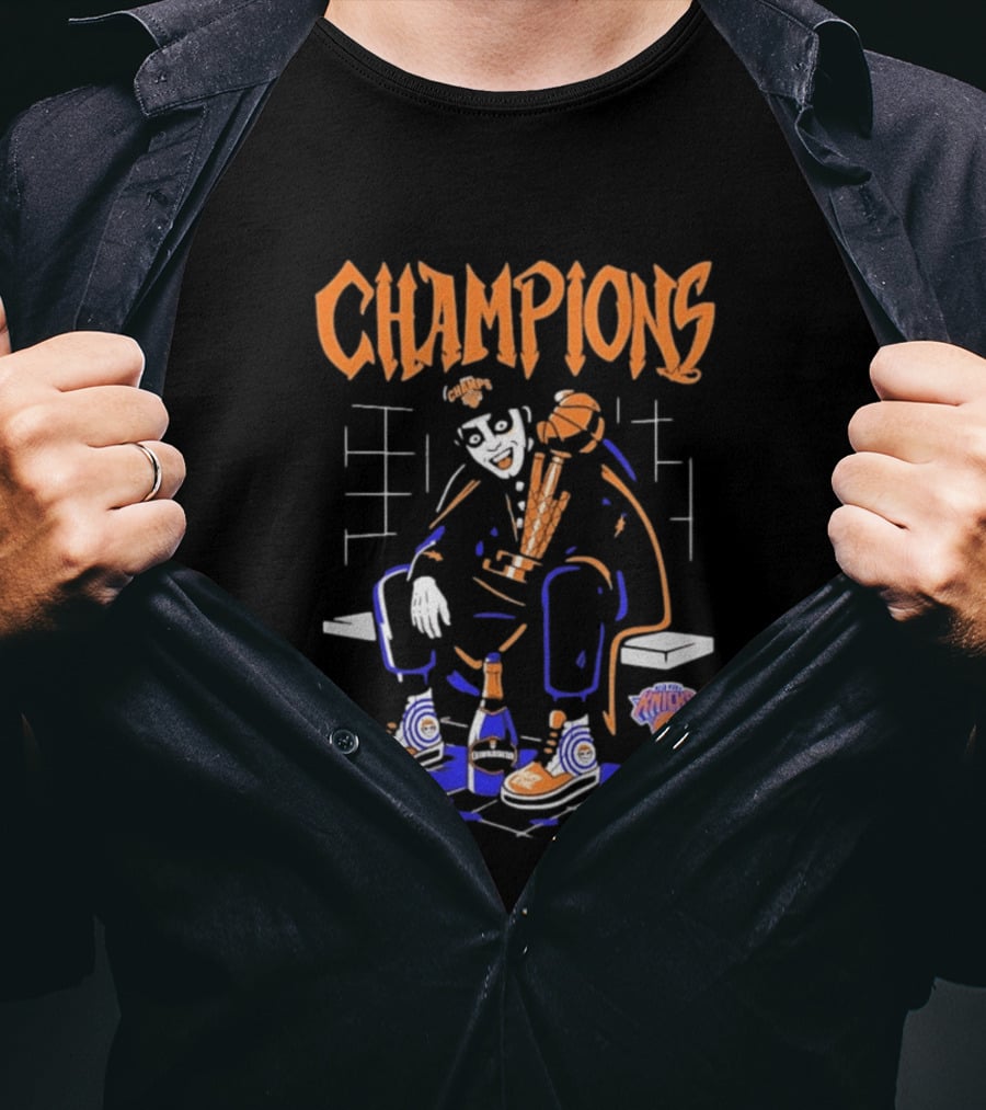 New York Knicks Evil Clown Winning Trophy And Champagne T-Shirt