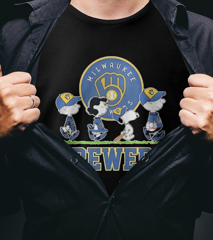 Milwaukee Brewers Peanuts Characters Baseball Team Collaboration T-Shirt